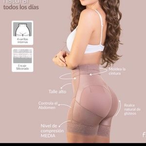 PANTY LEVANTA COLA TYPO SHORT – HIGH STRIPS